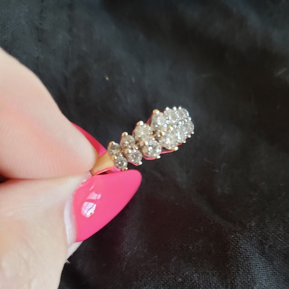 Elegant Gold and Silver Women's Ring